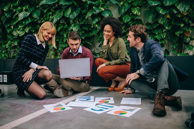 The Ultimate Guide to Growing Your Brand on Social Media without Ads