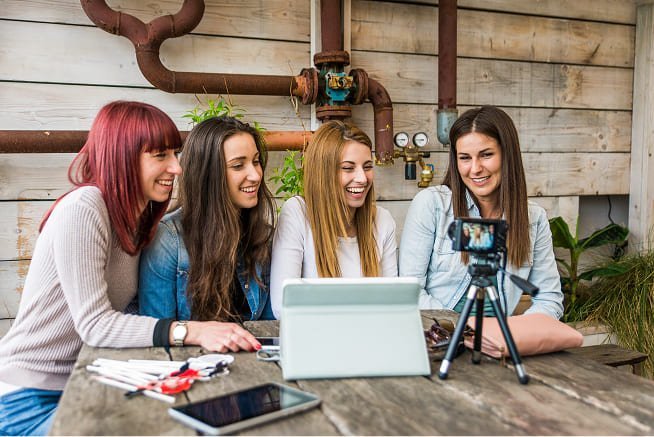 From Clicks to Conversions: Mastering Google Ads the Smart Way